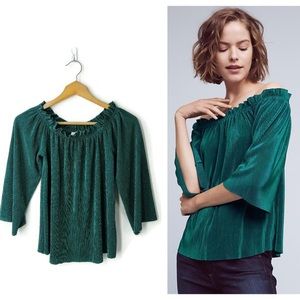 J.O.A. Green Vacances Off-the-shoulder top. Sz s.